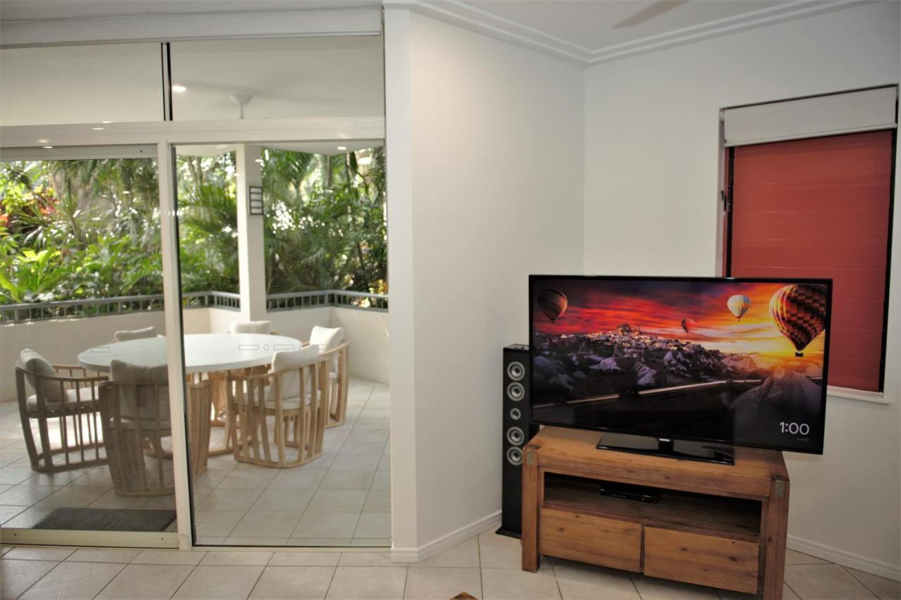 Aparthotel Oasis At Palm Cove Exteriér fotografie