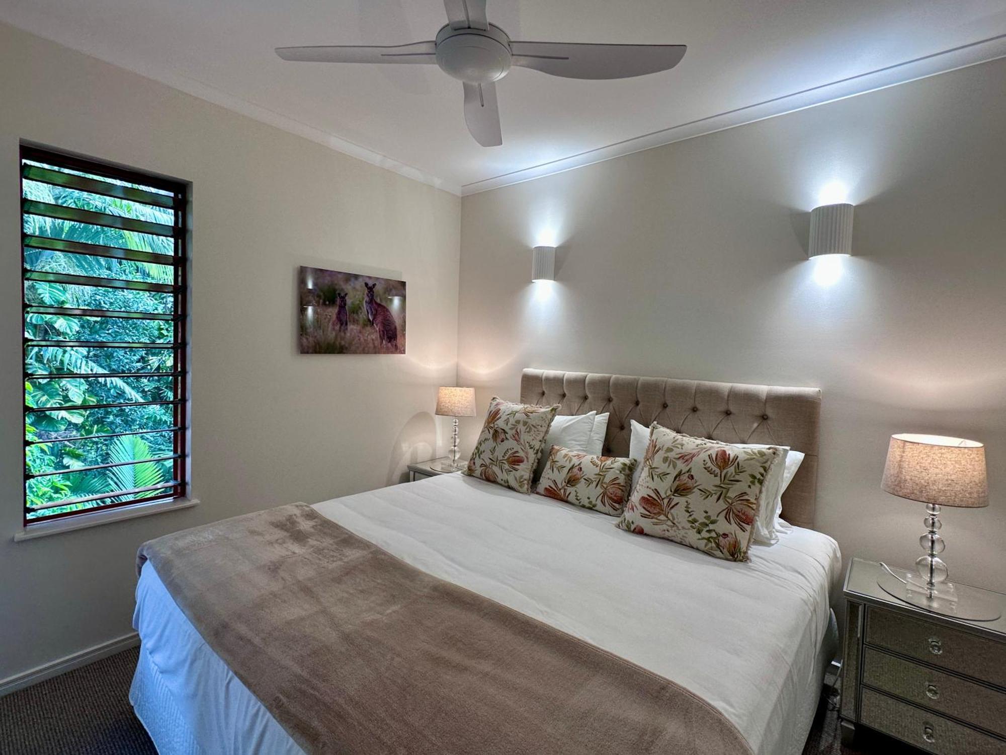 Aparthotel Oasis At Palm Cove Exteriér fotografie