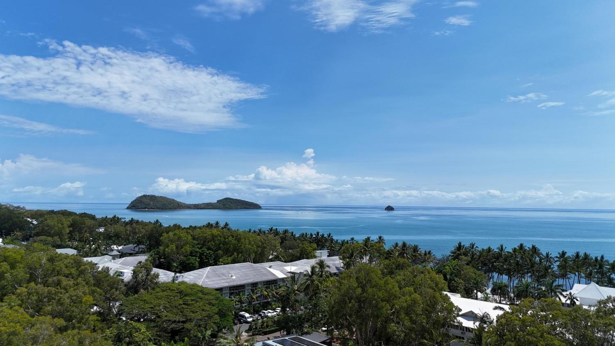 Aparthotel Oasis At Palm Cove Exteriér fotografie