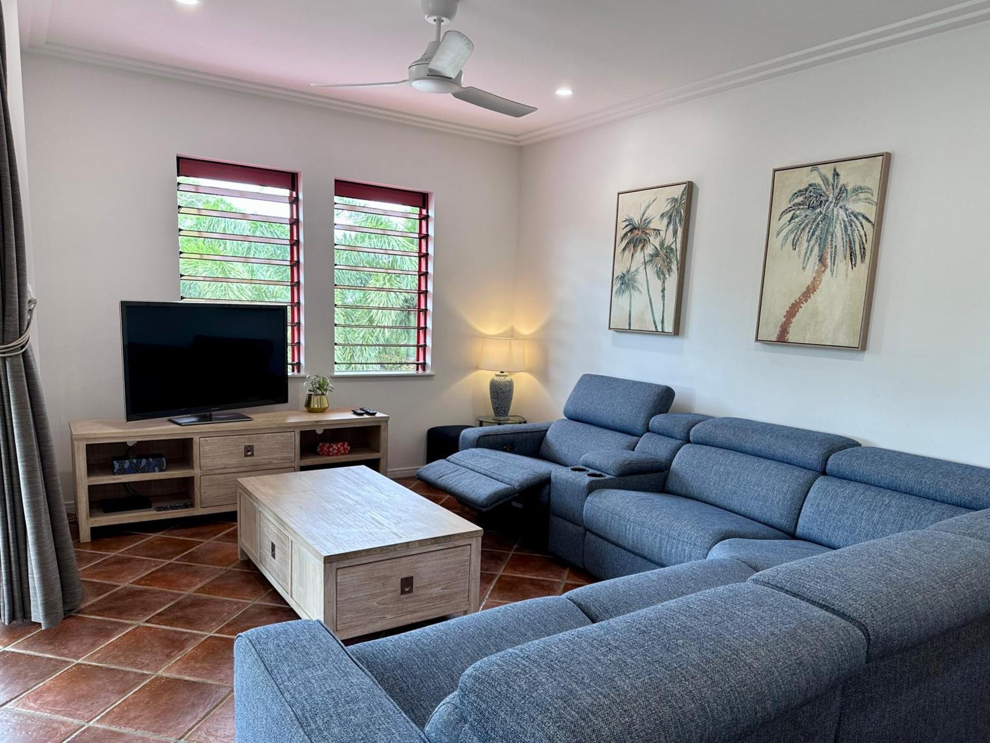 Aparthotel Oasis At Palm Cove Exteriér fotografie